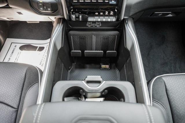 Photo of 2025 Granite Crystal Clearcoat Metallic RAM 2500