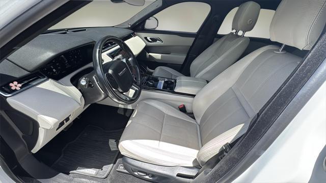 Photo of 2018 White Land Rover Range Rover Velar