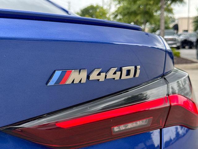 Photo of 2022 Portimao Blue Metallic BMW M440