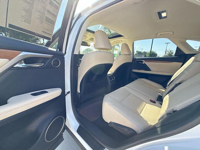Photo of 2022 Eminent White Pearl Lexus RX 350