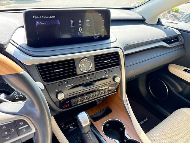 Photo of 2022 Eminent White Pearl Lexus RX 350