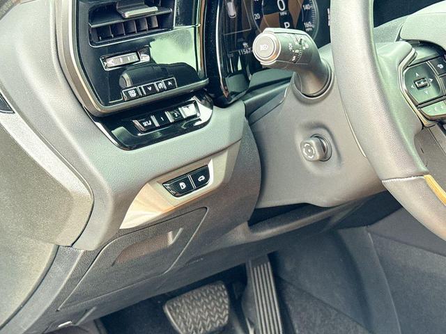 Photo of 2024 Iridium Lexus RX 350
