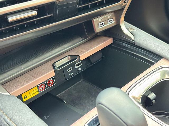 Photo of 2024 Iridium Lexus RX 350