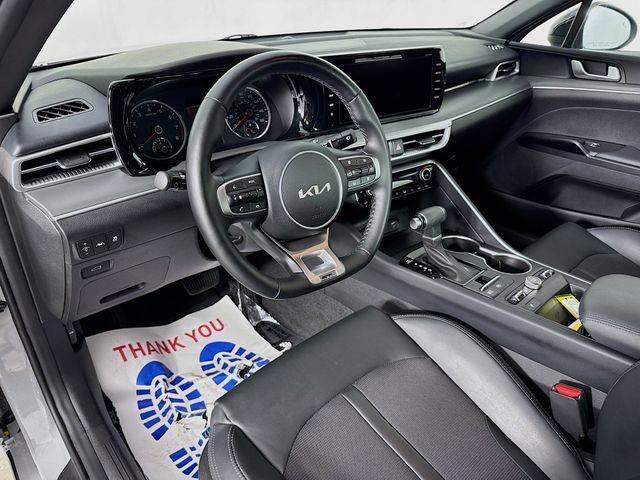 Photo of 2024 Wolf Gray Kia K5