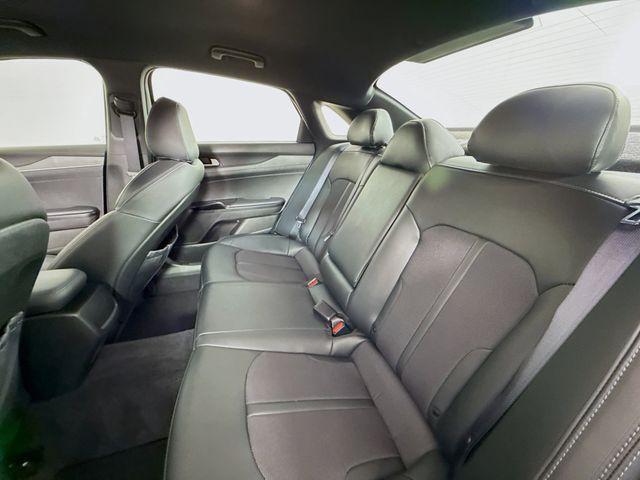 Photo of 2024 Wolf Gray Kia K5
