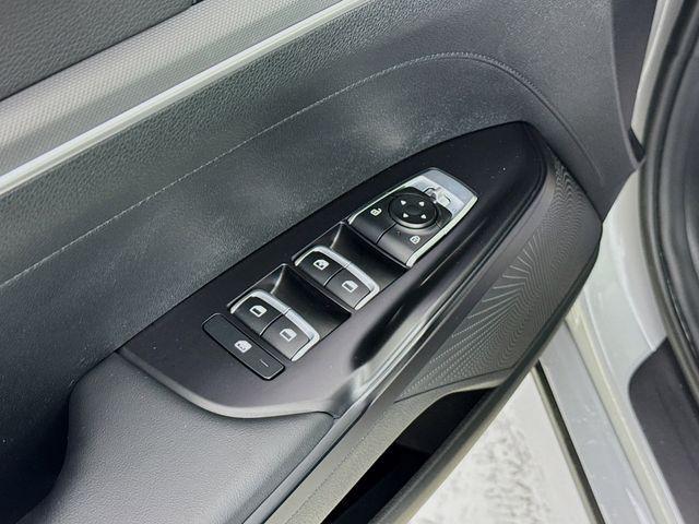 Photo of 2024 Wolf Gray Kia K5