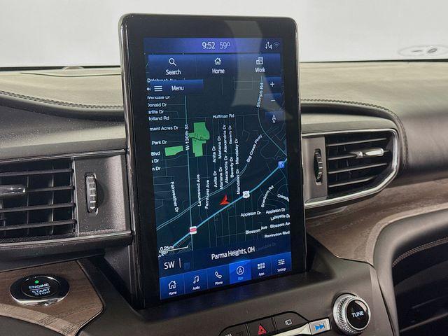 Photo of 2020 Black Ford Explorer