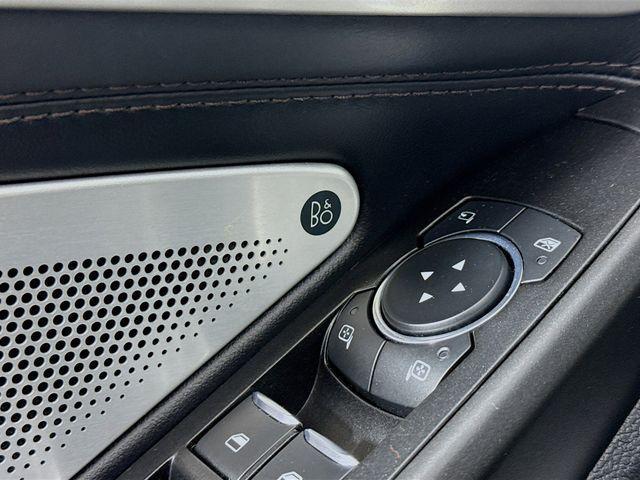 Photo of 2020 Black Ford Explorer