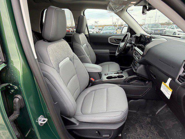 Photo of 2025 Green Metallic Ford Bronco Sport