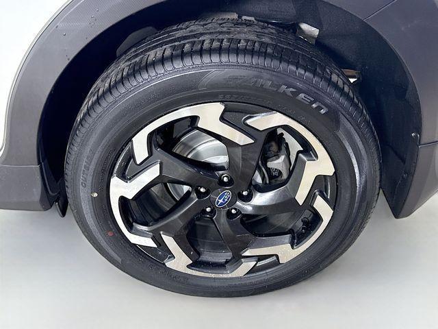 Photo of 2023 Crystal White Pearl Subaru Crosstrek