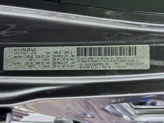 Photo of 2019 Granite Crystal Clearcoat Metallic Jeep Wrangler Unlimited