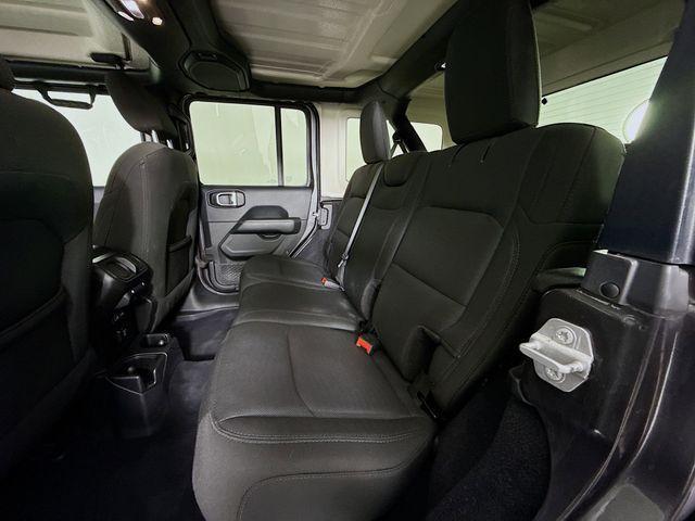 Photo of 2019 Granite Crystal Clearcoat Metallic Jeep Wrangler Unlimited