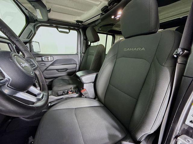 Photo of 2019 Granite Crystal Clearcoat Metallic Jeep Wrangler Unlimited