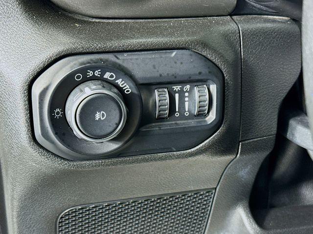 Photo of 2019 Granite Crystal Clearcoat Metallic Jeep Wrangler Unlimited