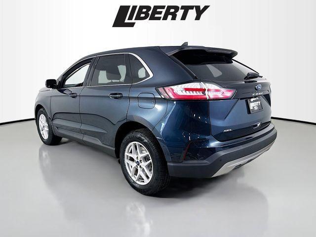 Photo of 2022 Stone Blue Metallic Ford Edge