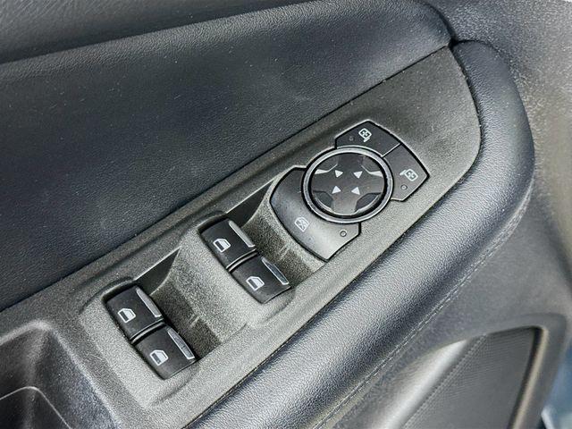 Photo of 2022 Stone Blue Metallic Ford Edge