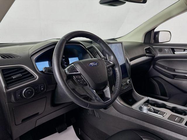 Photo of 2022 Stone Blue Metallic Ford Edge