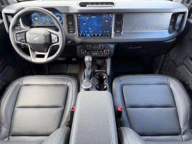 Photo of 2025 Oxford White Ford Bronco