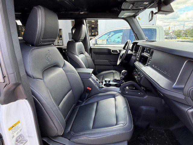 Photo of 2025 Oxford White Ford Bronco