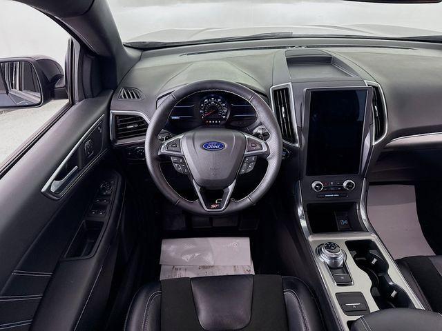 Photo of 2022 Stone Blue Metallic Ford Edge