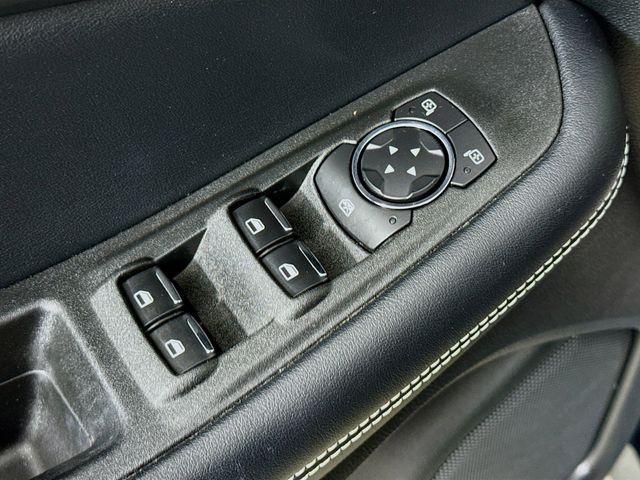 Photo of 2022 Stone Blue Metallic Ford Edge