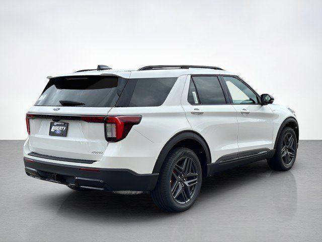 Photo of 2025 White Ford Explorer