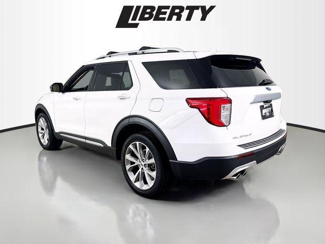 Photo of 2022 Star White Ford Explorer