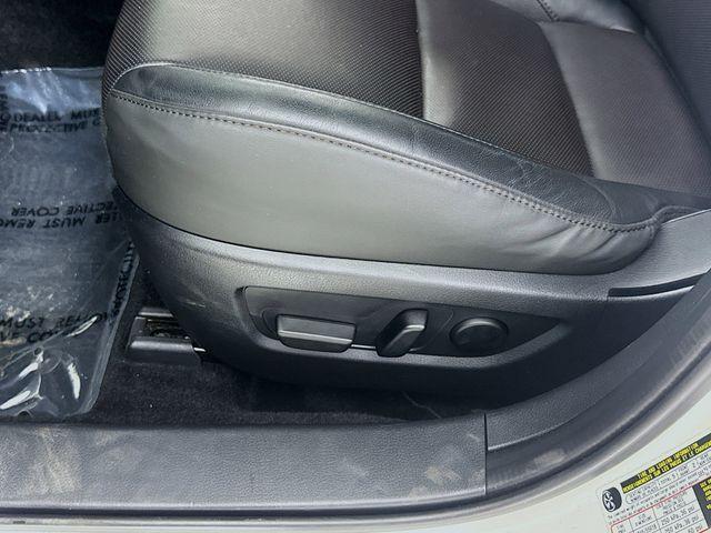 Photo of 2024 Snowflake White Pearl Mazda CX-30