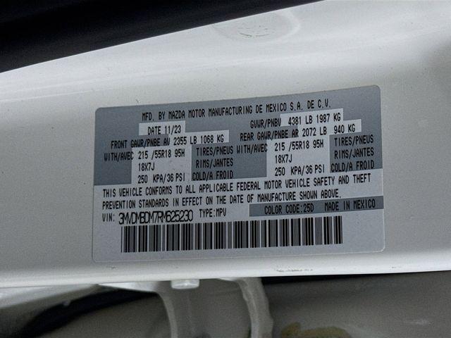 Photo of 2024 Snowflake White Pearl Mazda CX-30