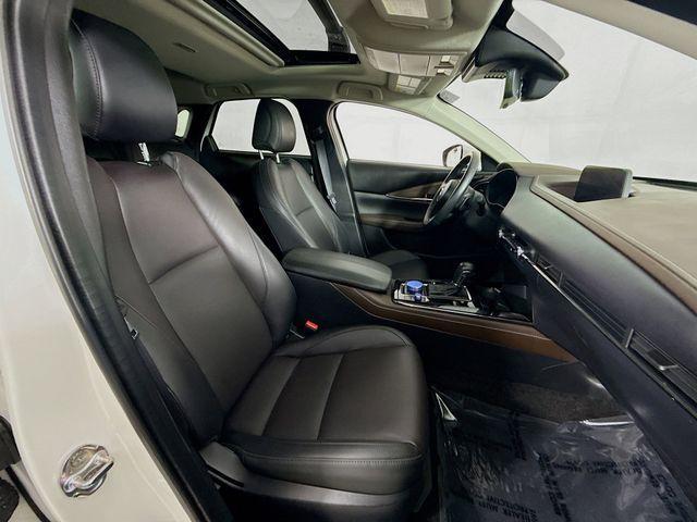 Photo of 2024 Snowflake White Pearl Mazda CX-30