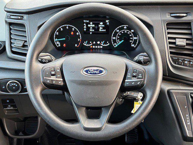 Photo of 2025 Oxford White Ford Transit-250