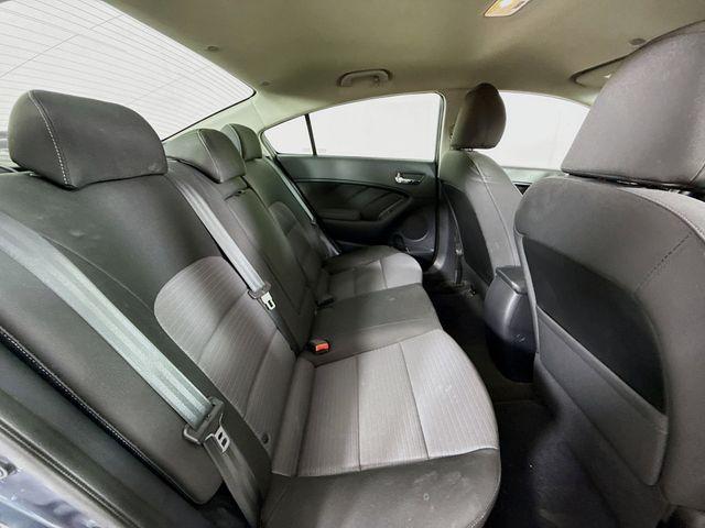 Photo of 2015 Steel Blue Kia Forte
