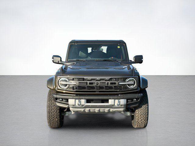 Photo of 2025 Green Ford Bronco