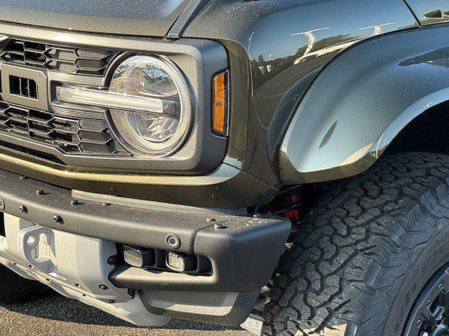 Photo of 2025 Green Ford Bronco
