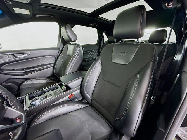 Photo of 2020 Magnetic Ford Edge