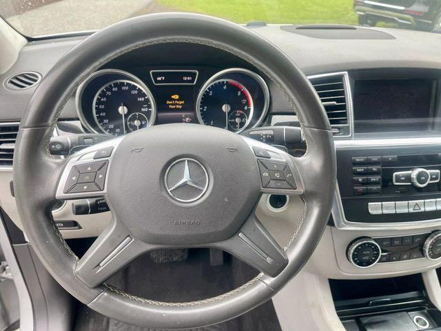 Photo of 2015 Silver Mercedes-Benz M-Class