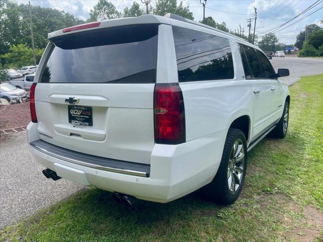 Photo of 2016 White Chevrolet Suburban