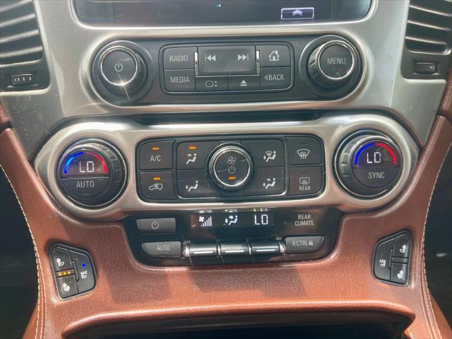 Photo of 2016 White Chevrolet Suburban