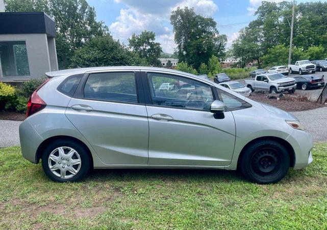 Photo of 2016 Silver Honda Fit
