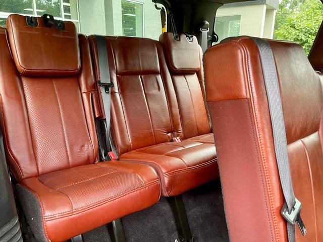 Photo of 2010 Burgundy Ford Expedition
