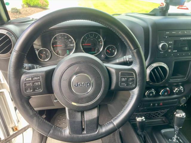 Photo of 2016 White Jeep Wrangler Unlimited