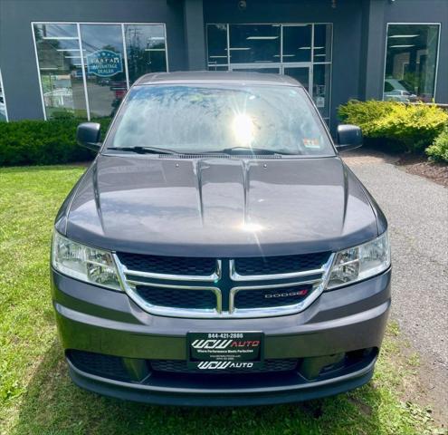 Photo of 2015 Gray Dodge Journey