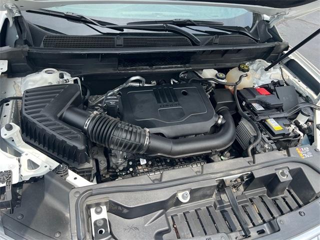Photo of 2023 Summit White GMC Acadia