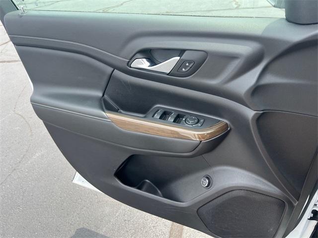 Photo of 2023 Summit White GMC Acadia
