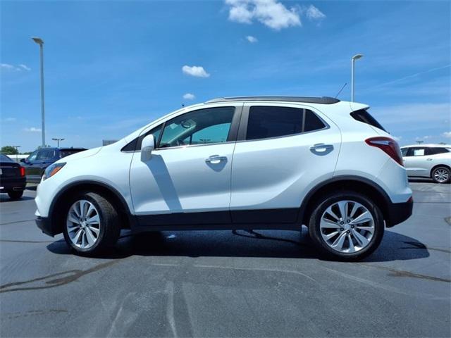 Photo of 2020 Summit White Buick Encore