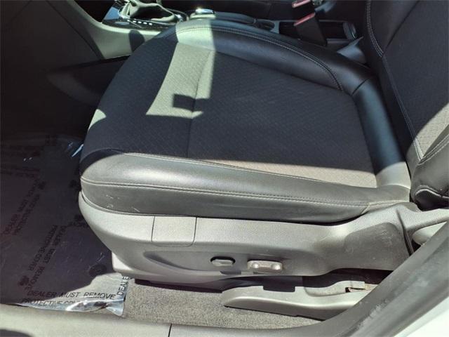 Photo of 2020 Summit White Buick Encore