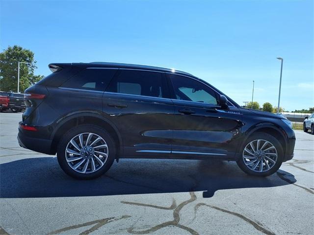 Photo of 2023 Black Metallic Lincoln Corsair