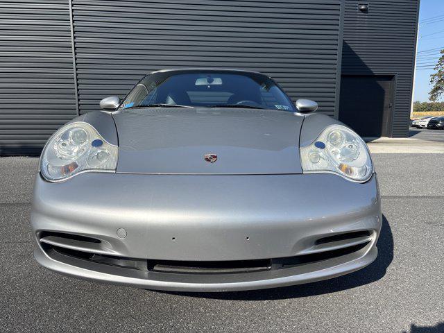 Photo of 2002 Arctic Silver Metallic Porsche 911