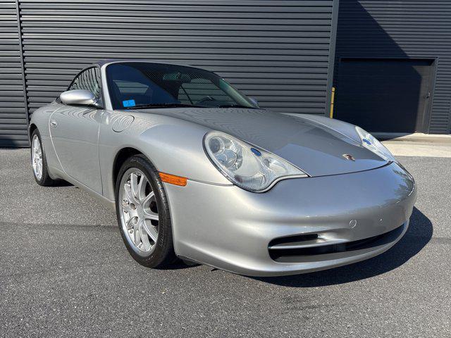 Photo of 2002 Arctic Silver Metallic Porsche 911