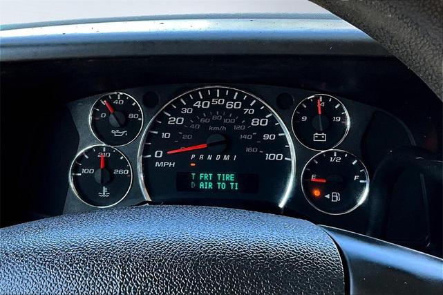 Photo of 2014 Summit White Chevrolet Express 3500